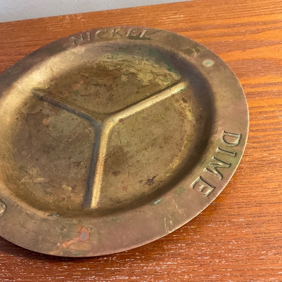 Vintage Brass Divided Coin Dish - Dresser Organizer Plate - Trinket Tray - Picture 6 of 12